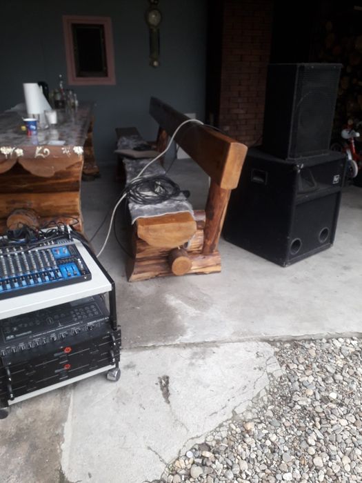 Vand 2 basi si 2 topuri