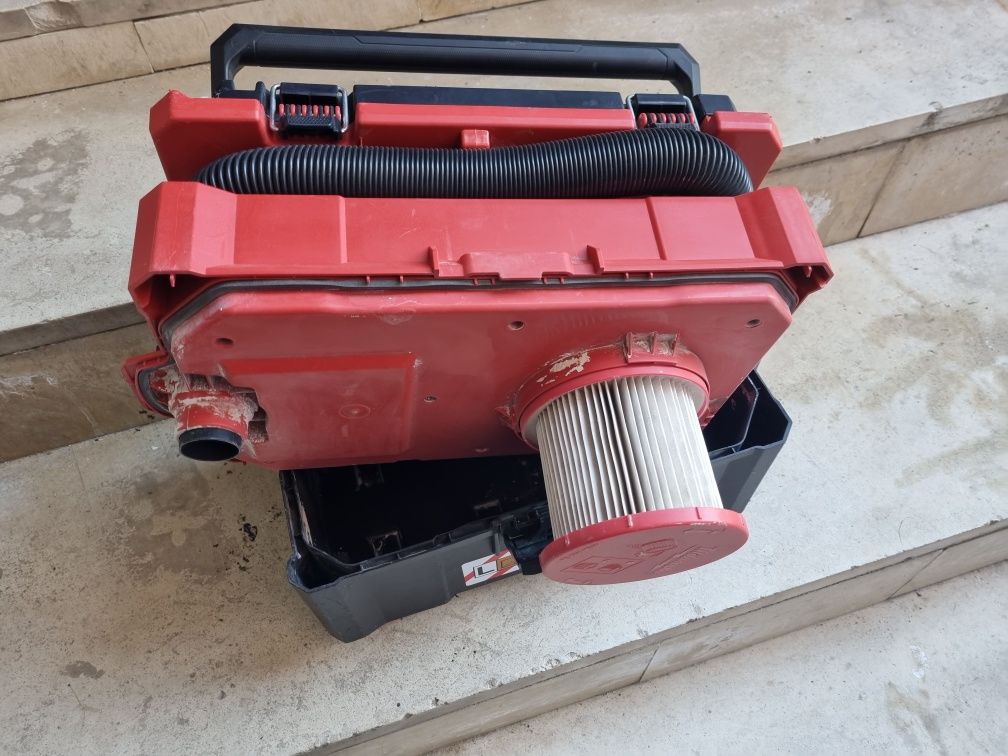 Milwaukee M18 FPOVCL packout прахосмукачка