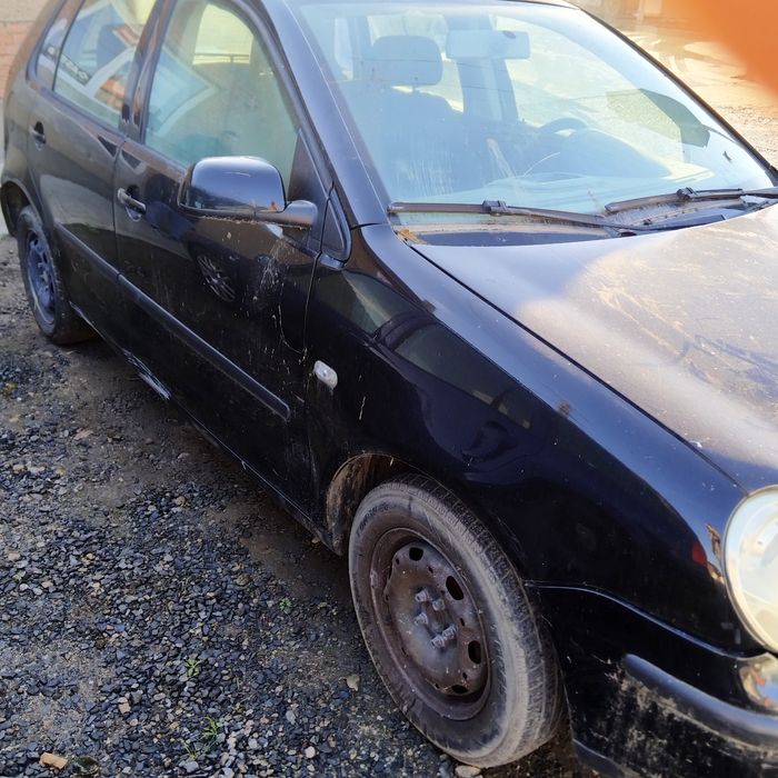 Aripa dreapta Vw Polo 9n 2001-2005 ( fara rugina )