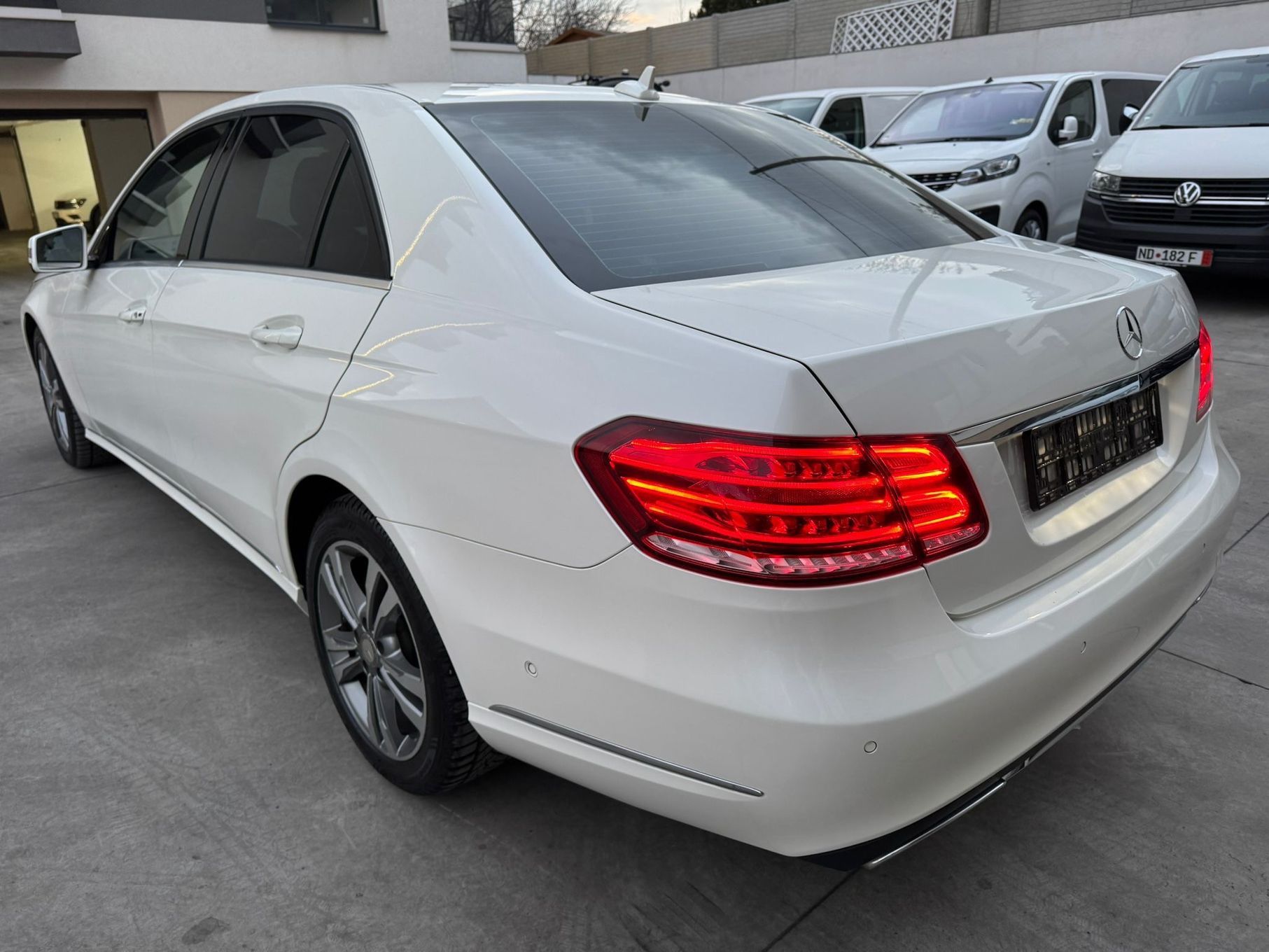 Mercedes-Benz E
