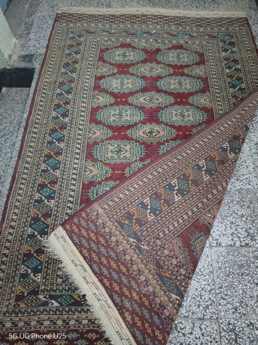 Ръчно тъкан килим