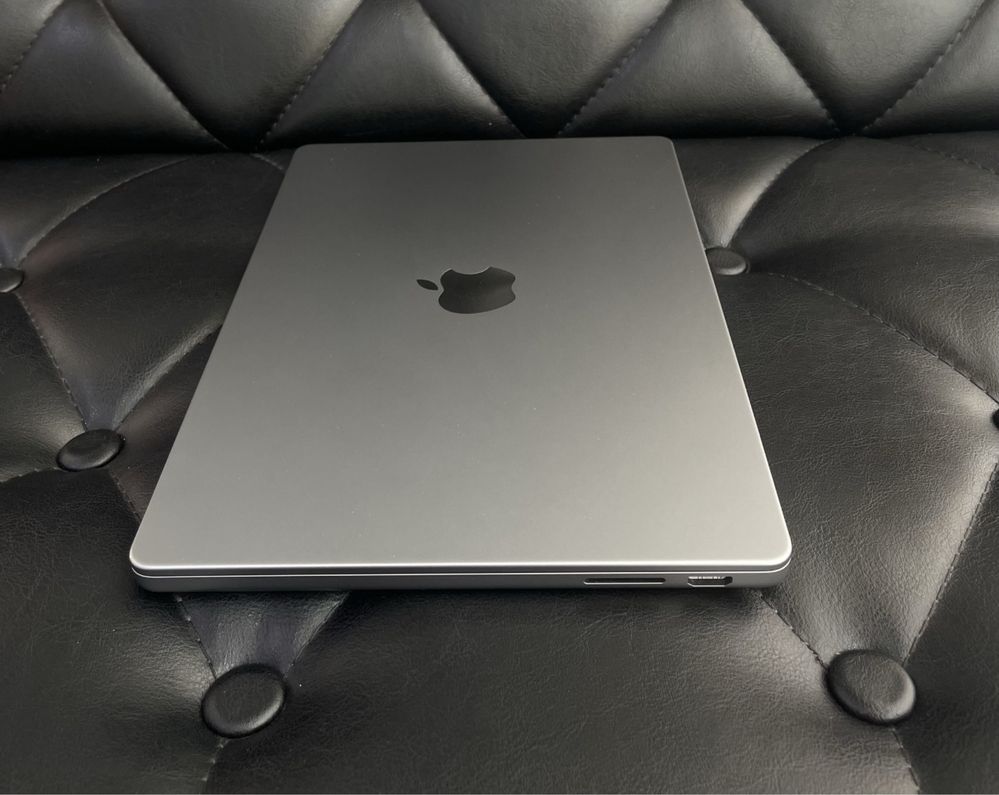 MacBook Pro M3 14-inch 2023 года в идеальном состояние