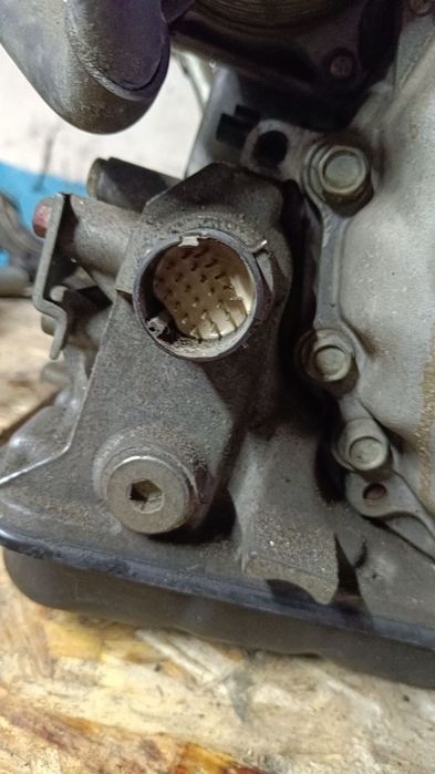 Продаются 2 шт АКПП(вариатор)на Митсубиси аутлендер хл 2.4