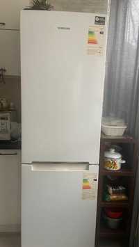 Холодильник б/у samsung