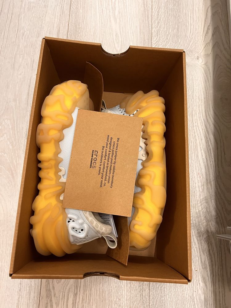 Salehe Bembury x Crocs Pollex Juniper “Tahini” 38-39