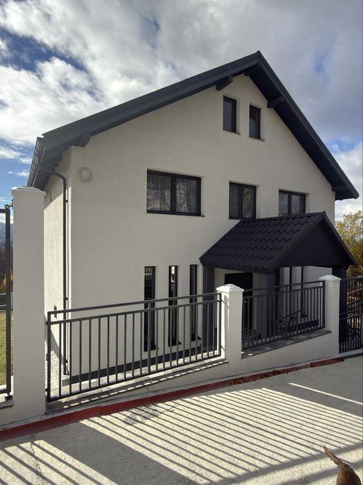 Vila 4 Anotimpuri Zona Parang(de inchiriat)