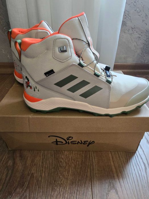 Оригинални детски обувки adidas TERREX TERREX MID GTX DISNEY