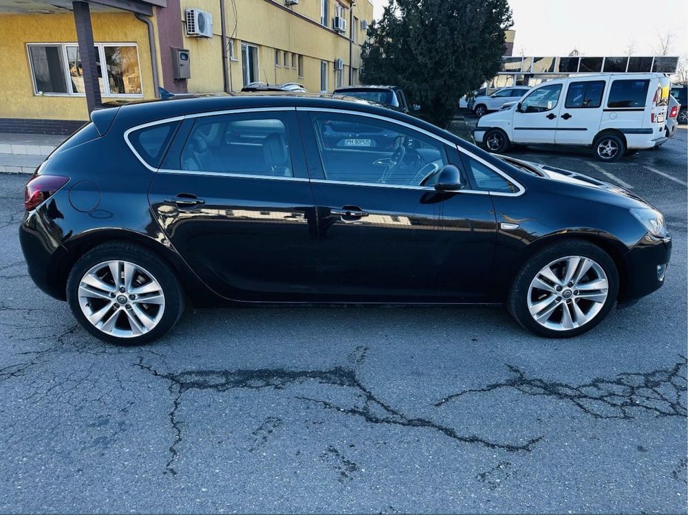 Opel Astra Cititi Anuntul
