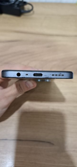 Смартфон Realmi Not 50