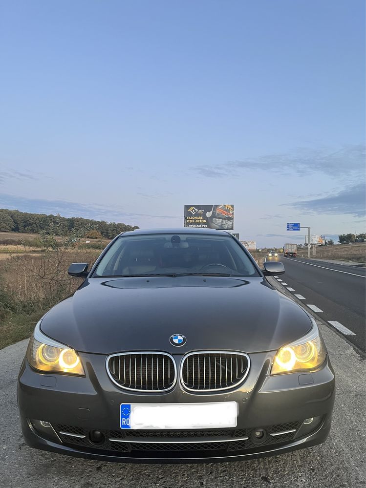 BMW 530d Distronic, Night vision, Head-up display, Scaune masaj,Keyles