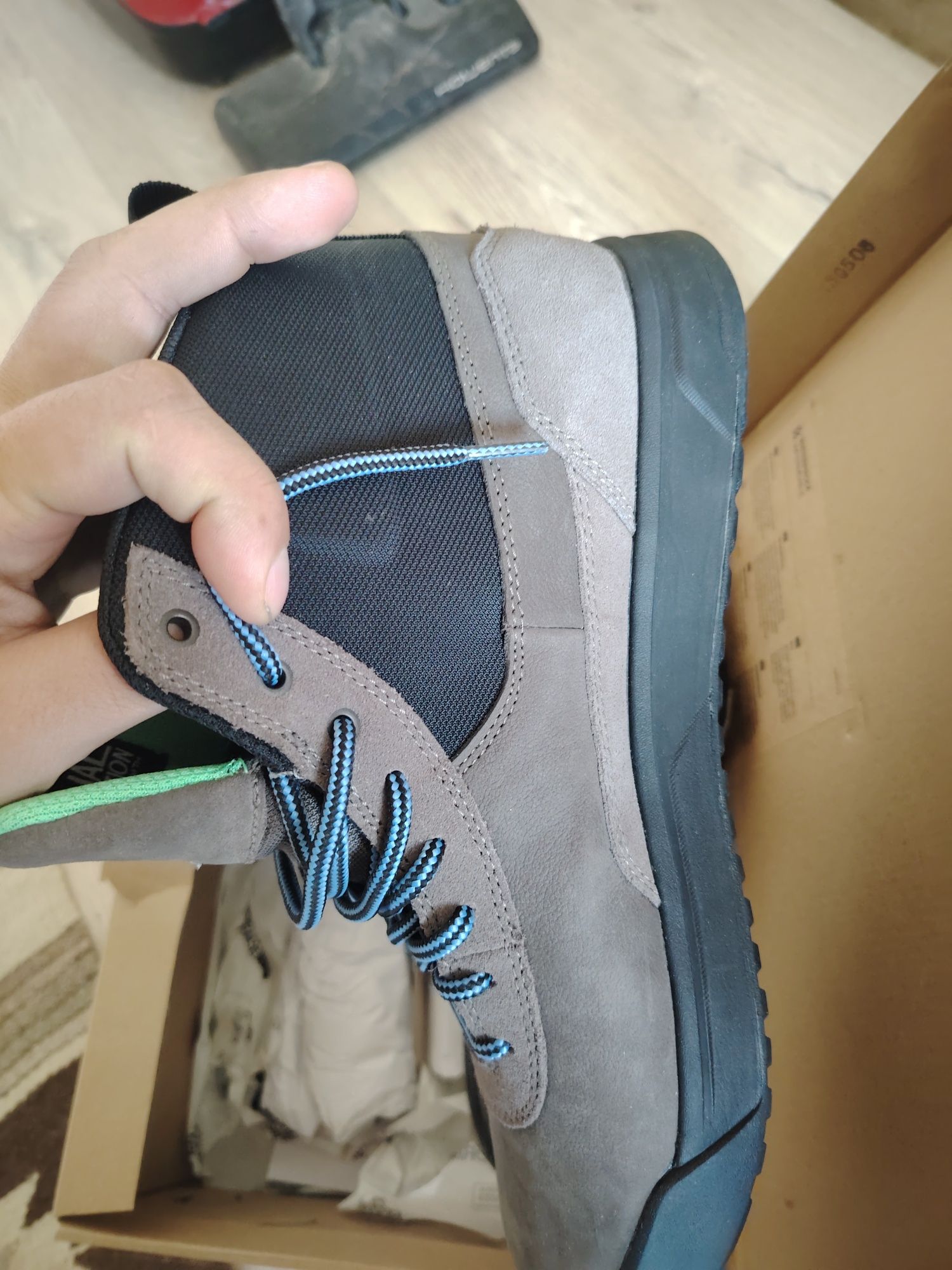 Обувки North Face