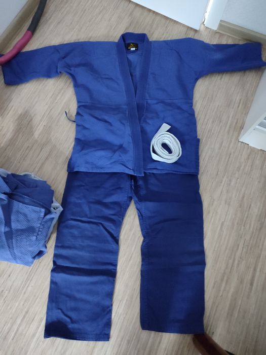 Кимоно дзюдо  пару раз одевали