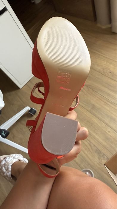 Лятни обувки Bata