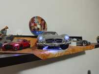 Mercedes, Mustang, Porsche - machete lumini