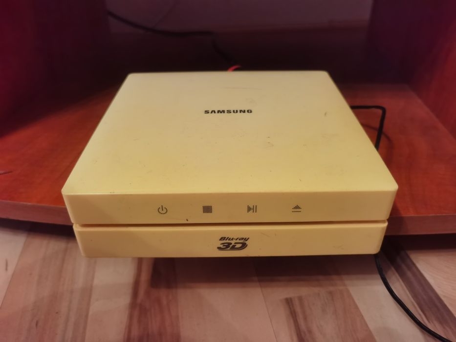 Bluray 3D player Samsung BD-ES6000E 3d blu-ray dvd disc player
