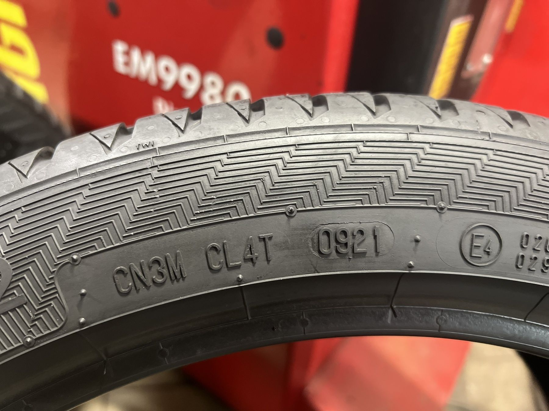 Летни гуми 205/45 R17 Gislaved