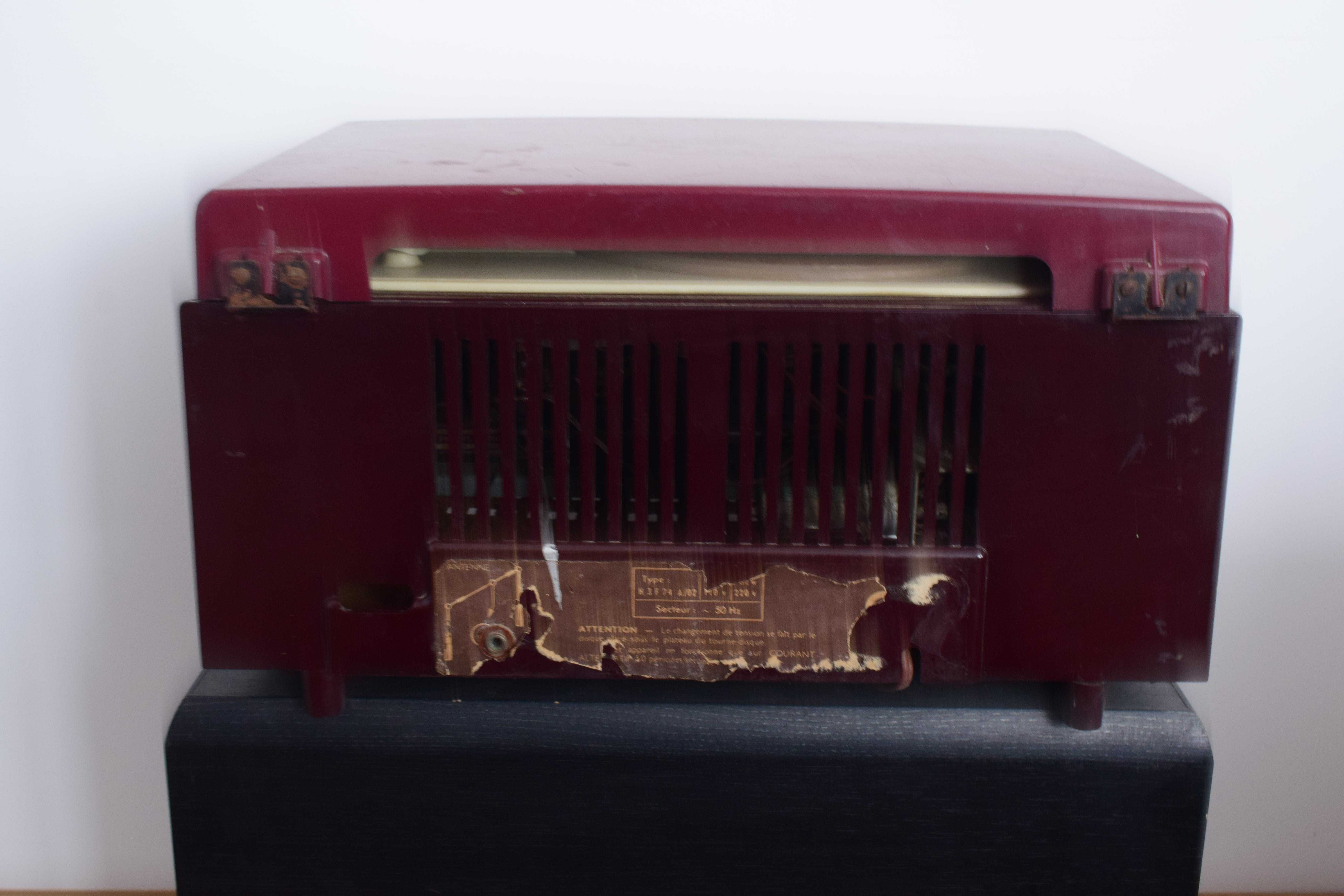 Грамофон Philips H3F74A