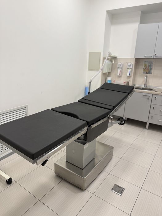 Продается операционный стол