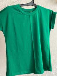футболки зеленые 2 шт 42 размер