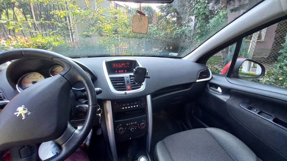 Peugeot 207 diesel 2012г