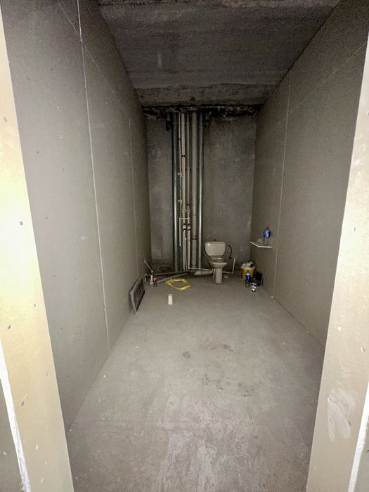 Квартира коробка в новостройке 136м2