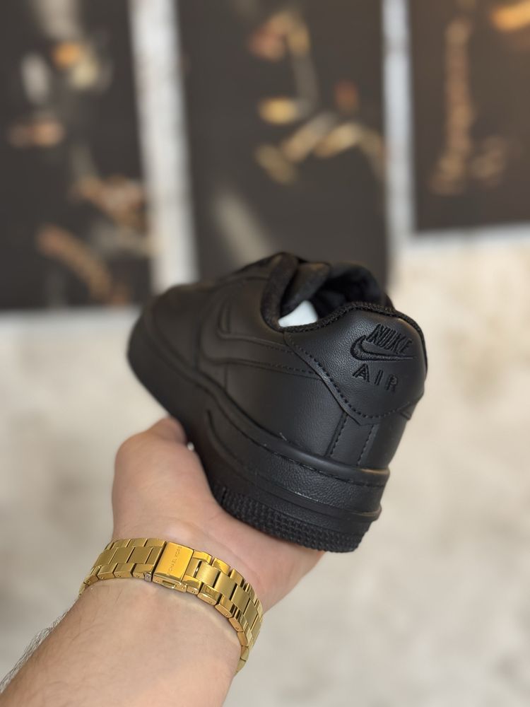 Adidasi Barbati Nike AF1 Full Black!