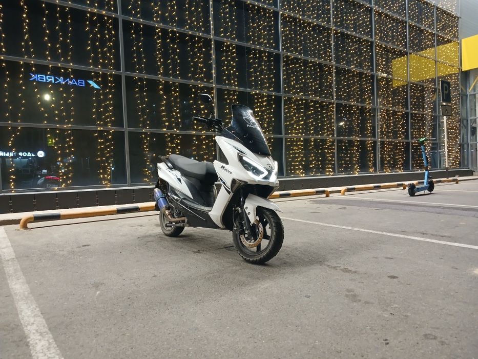 Мопед Макси сатылады