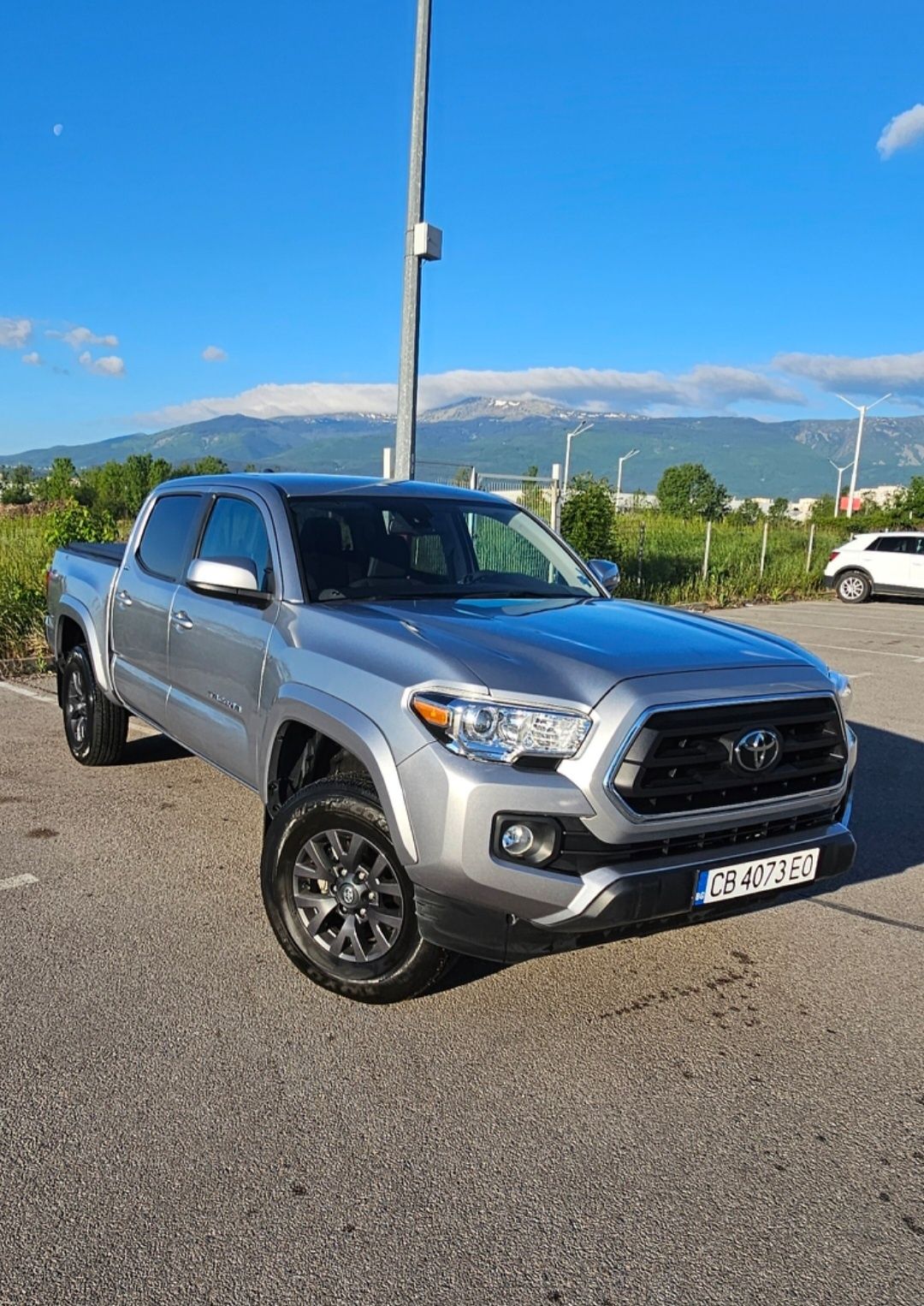 Toyota Tacoma SR5 v6 4x4 N300