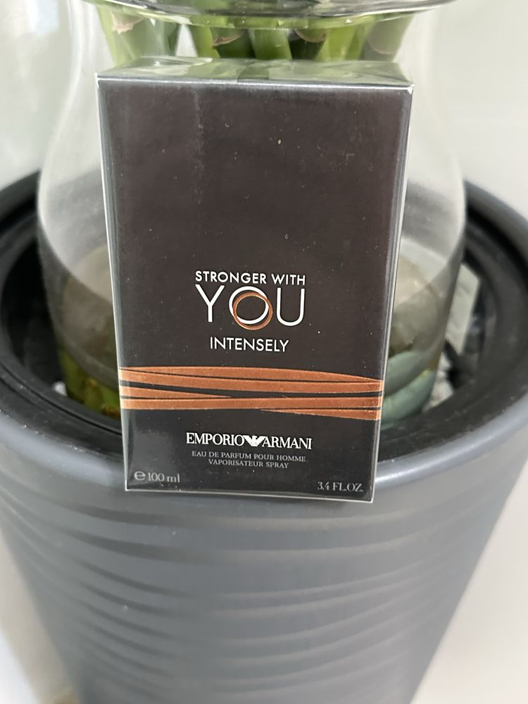Parfum Stronger With You Intensely