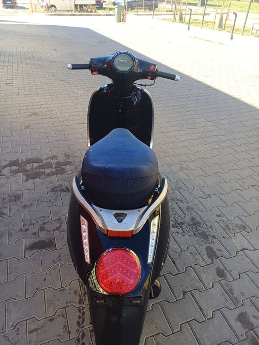 Скутер 50 кубика