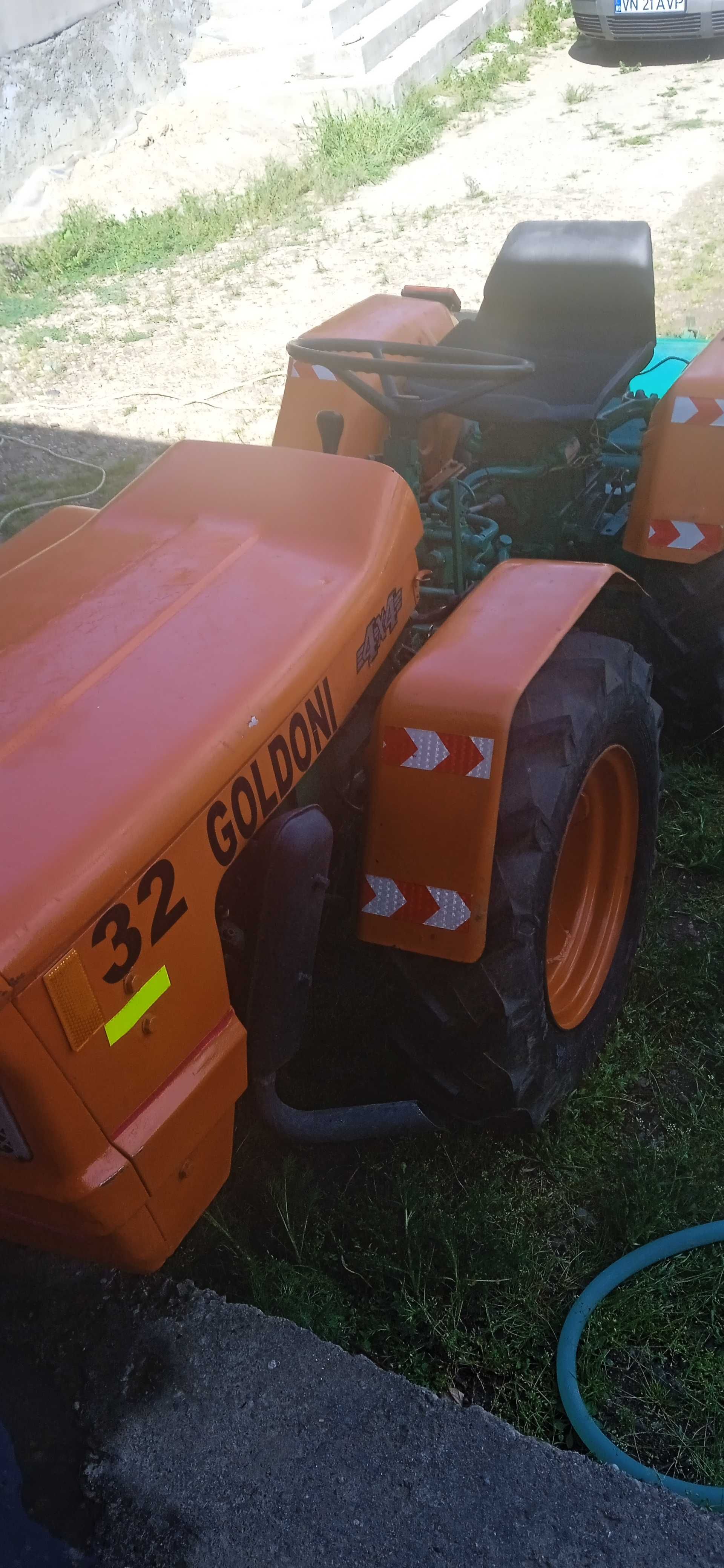 Tractor Goldoni 32 CP cu freza