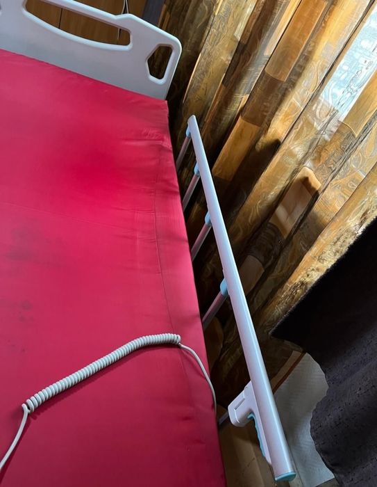 Продам кровать для инвалидов