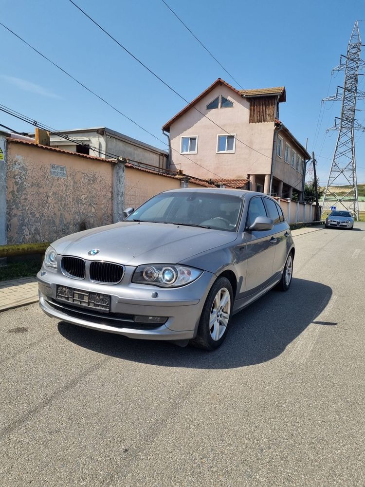 Vand bmw seria 1 de vanzare