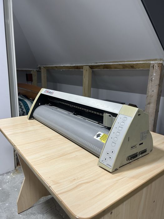 Roland CAMM-1 PNC-960 24-inch Desktop CutterPlotter