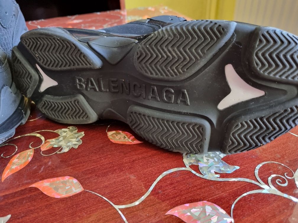 Adidași originali