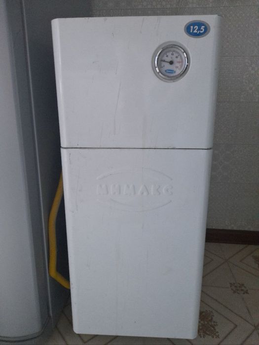Продаётся газовый котёл б/у недорого