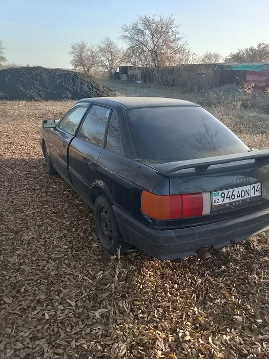 Audi 80        B3