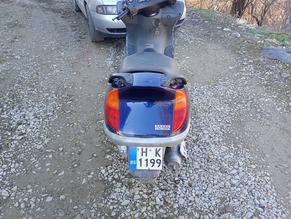 Скутер Honda Pantheon 150