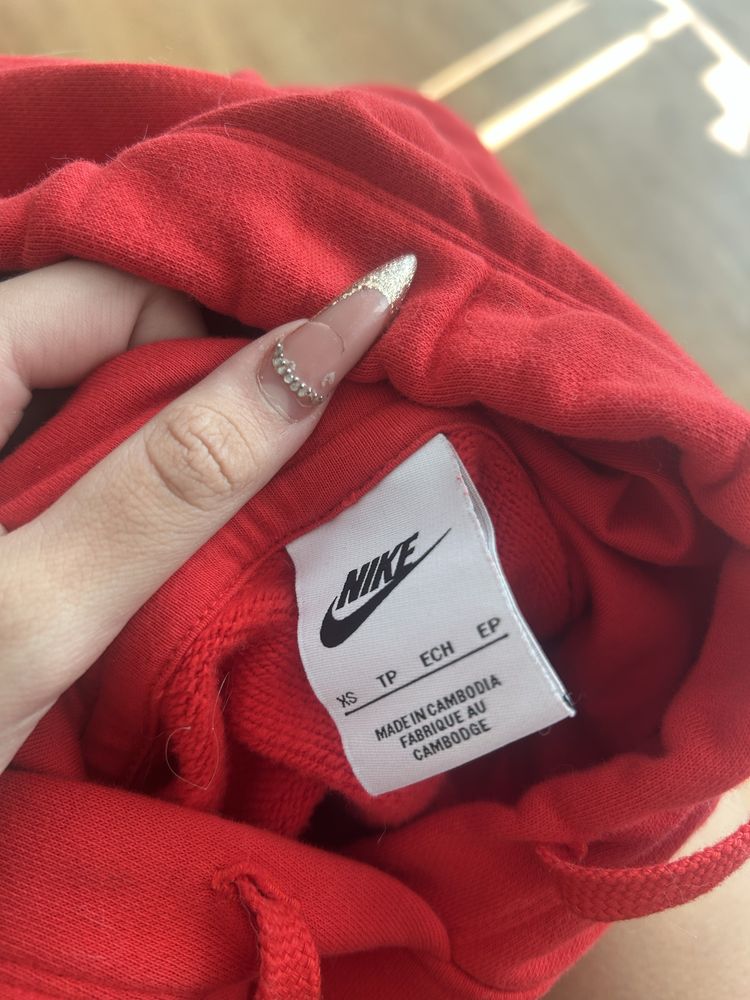 Суитчър дамски на nike
