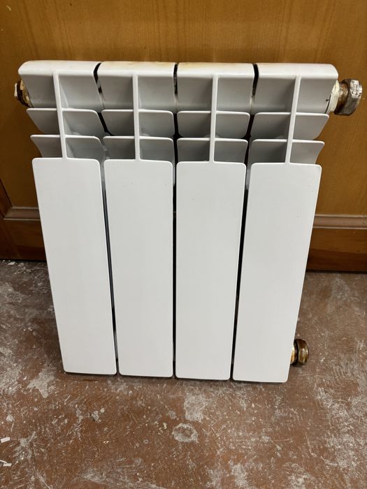 Батарея, Радиатор биметаллический 40 на 32 см