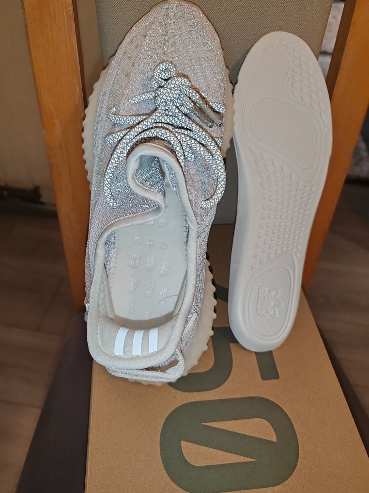 Adidas yeezy boost 350 v2