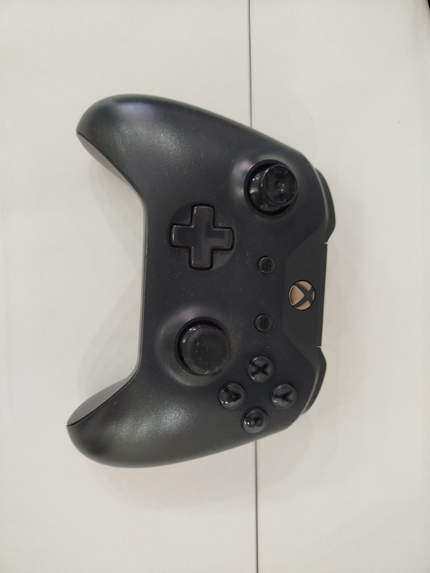 Xbox One X Gold Rush