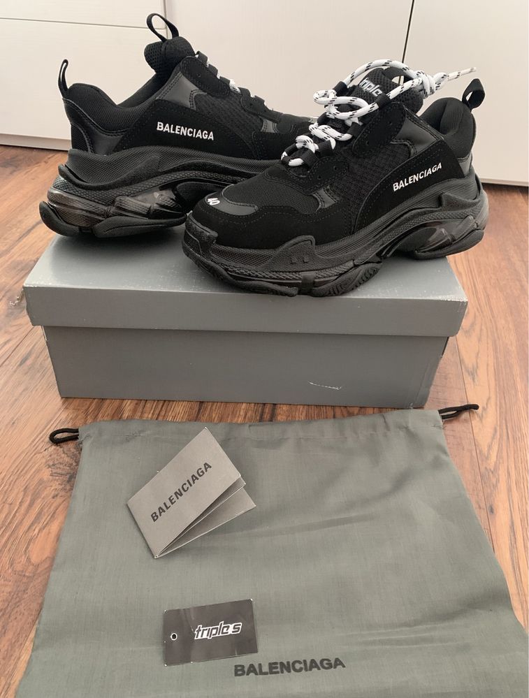 Balenciaga Triple S Black• STOC: 39,40,42 • Livrare 1-2 zile •