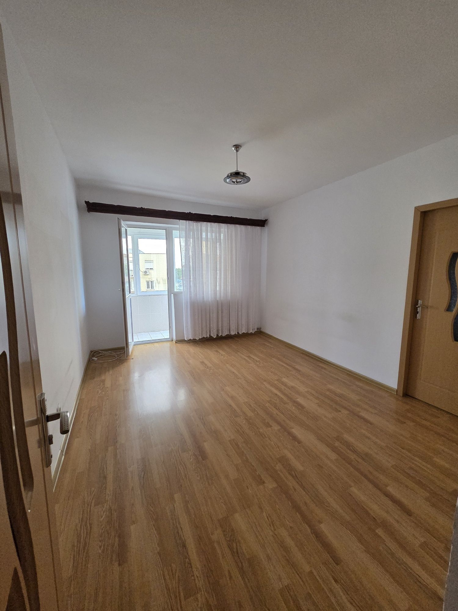 Apartament 2 camere urziceni