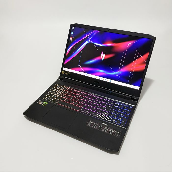 Acer Nitro 5/144Hz 15.6”/RTX 3070 8GB/Ryzen 7 5800H/16GB/1TB NVMe/RGB