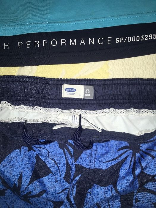 Лот тениска и къси панталонки