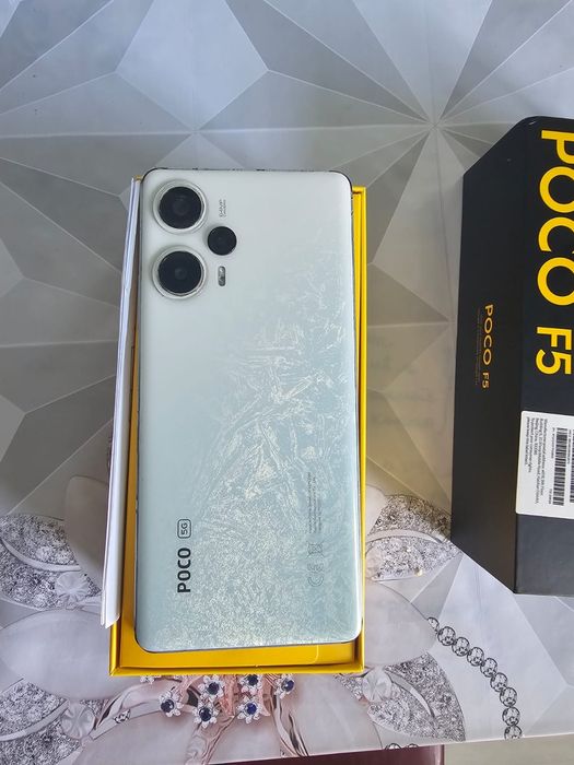 Poco f 5 продаю игровой