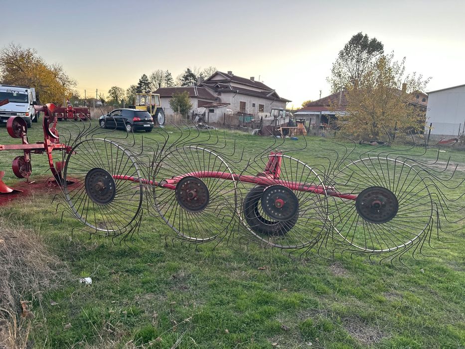 Сеялка , дискова брана ,плуг и сеносъбирач !
