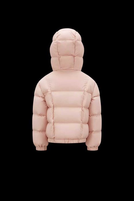 Moncler Ana пухено яке оригинално 104 см, 4г подарък оригинална шапка