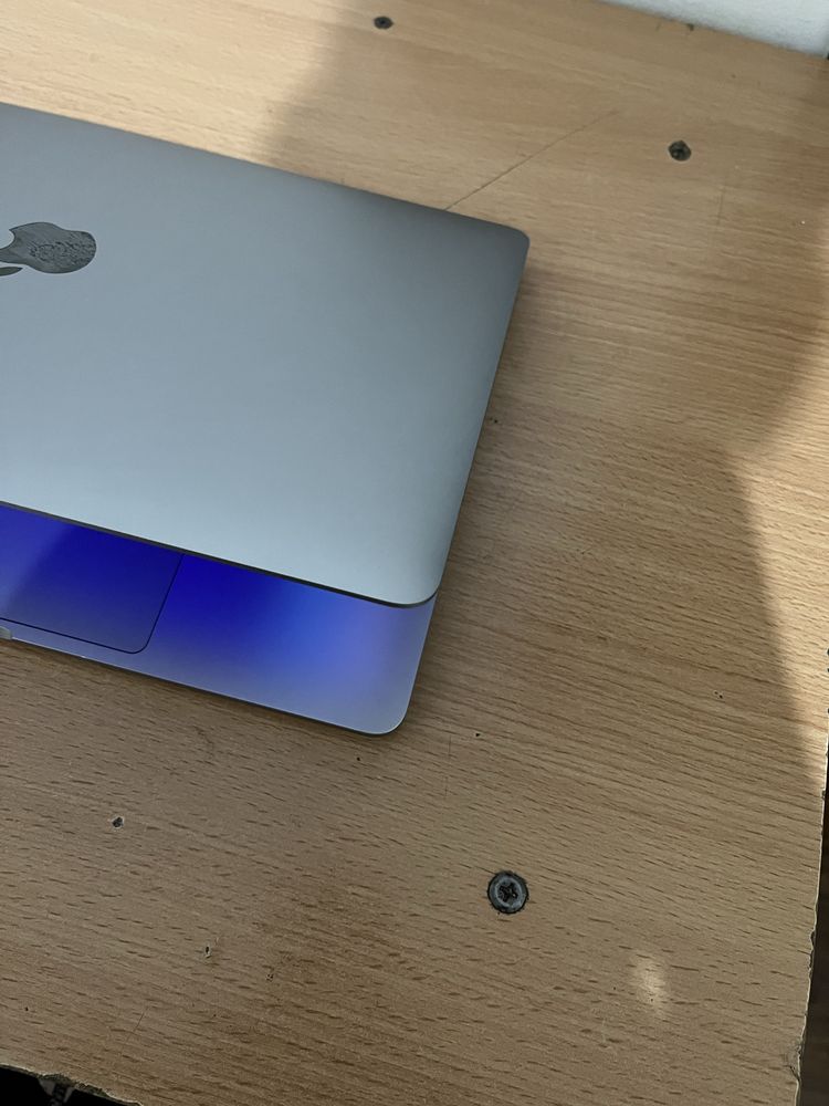 MacBook Pro M1 8/256